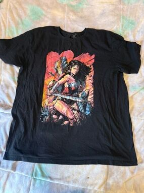 Hot Topic Black Wonder Woman Graphic Tee with Red, Yellow & Blue Artwork